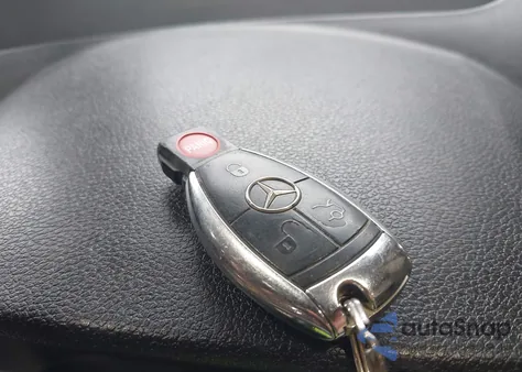 2009 Mercedes-Benz C 300 Luxury 4Matic/Sport 4Matic from USA, damaged, VIN WDDGF81X69F253623